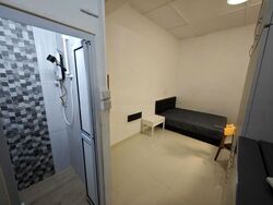 Changi Road (D14), Shop House #466387111